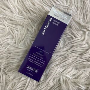 NWT Defenage 8-in-1 BioSerum Multi Age Corrector